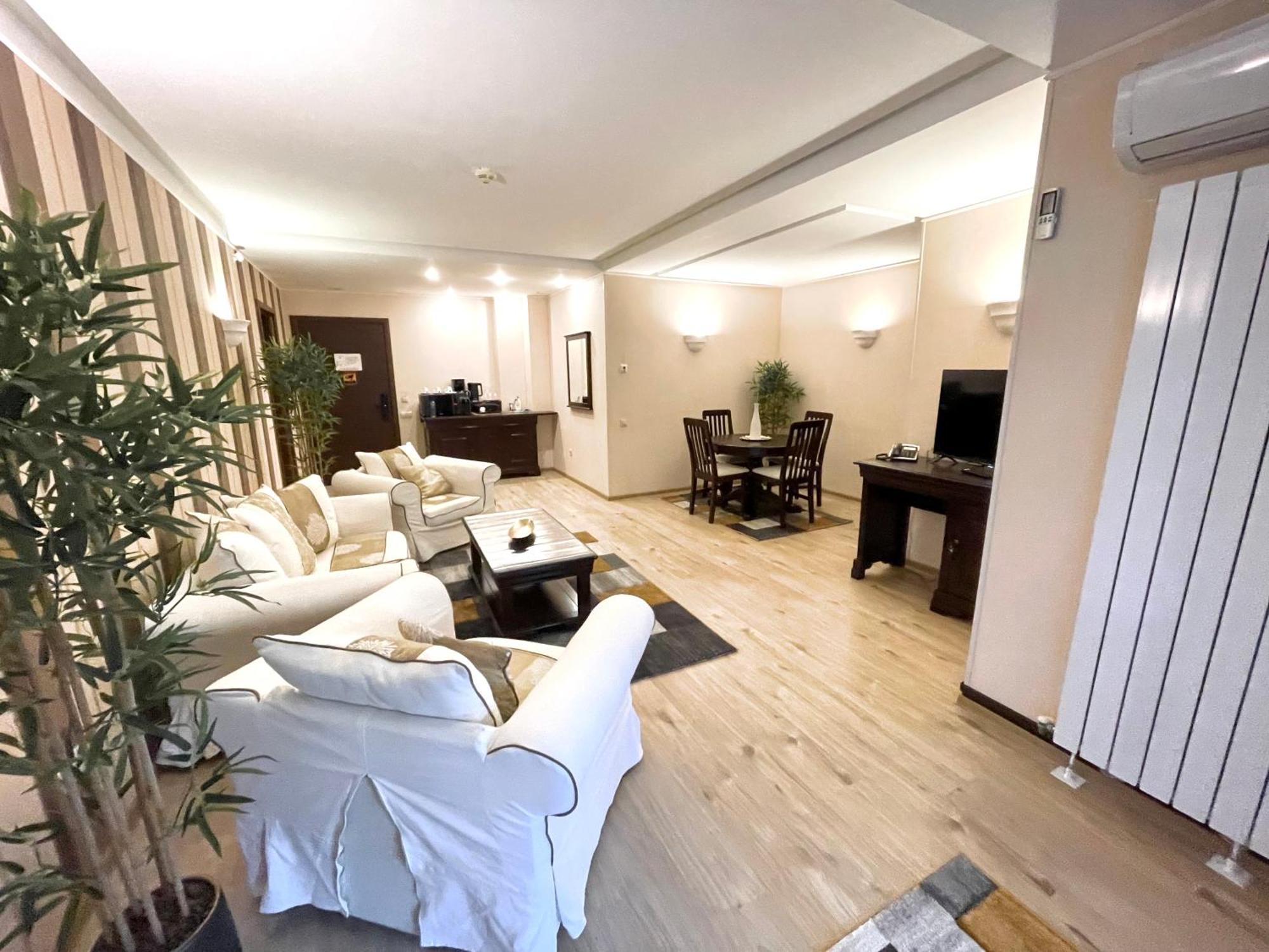 Alpin ApartHotel Poiana Braşov Exterior foto